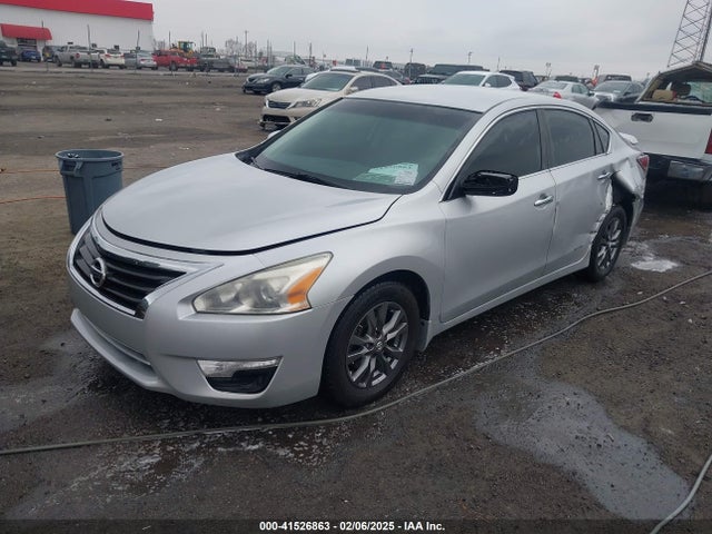 Nissan Altima 2.5 S 2015 1N4AL3APXFC223863 Image 2