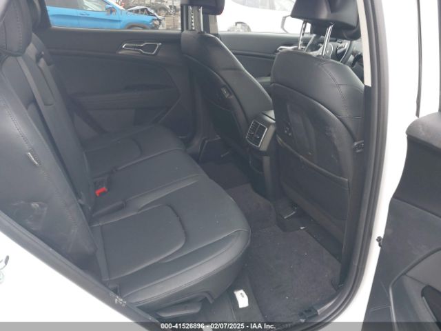 5XYK33DF8SG258005 KIA Sportage Ex