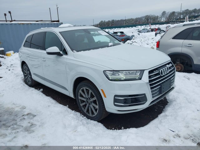 2017 AUDI Q7 WA1LAAF7XHD041108 Photo 0
