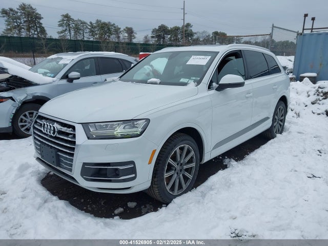 2017 AUDI Q7 WA1LAAF7XHD041108 Photo 1