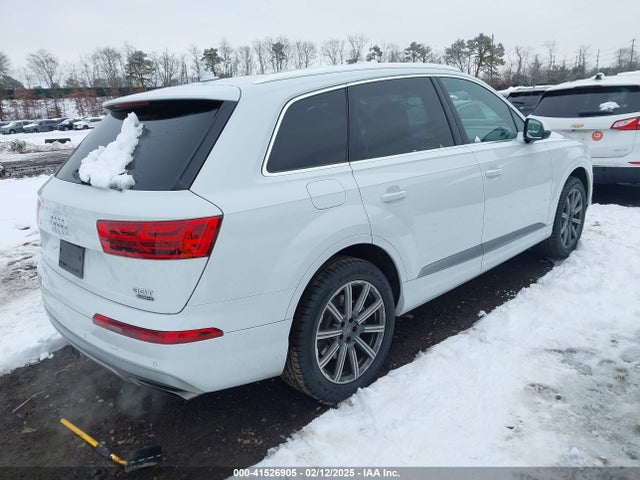 2017 AUDI Q7 WA1LAAF7XHD041108 Photo 3