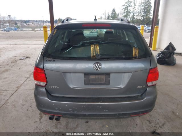 3VWPP7AJXEM612489 Volkswagen Jetta Sportwagen 2.5l S