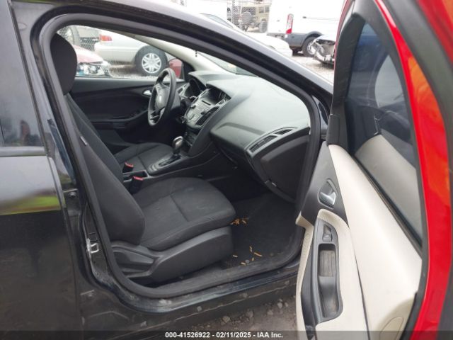 1FADP3F26GL249182 Ford FOCUS SE