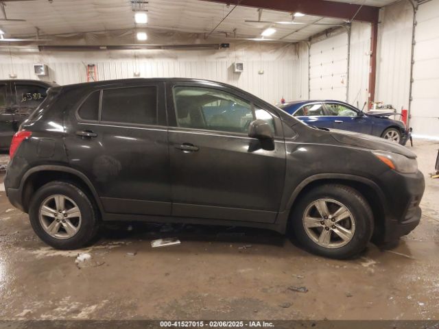 3GNCJKSB7LL125029 Chevrolet Trax Fwd Ls