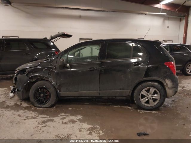 3GNCJKSB7LL125029 Chevrolet Trax Fwd Ls