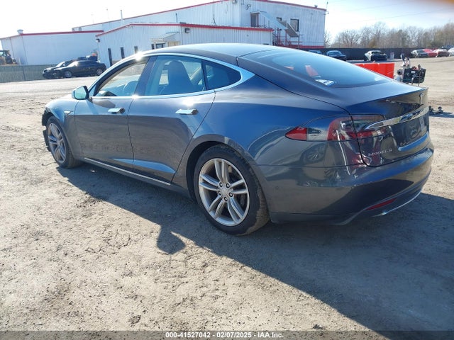 2015 TESLA MODEL S 5YJSA1H26FFP74734 Photo 2