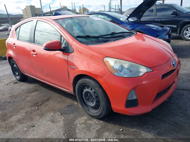 Продажа на аукционе авто 2013 Toyota Prius C Two, vin: JTDKDTB36D1034739, номер лота: 41527110