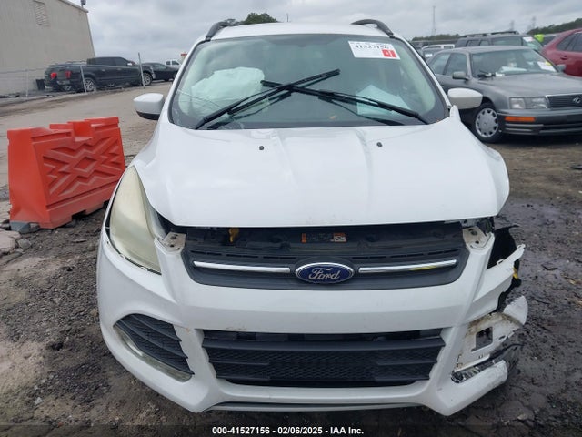 1FMCU0GX8GUB05808 Ford ESCAPE SE