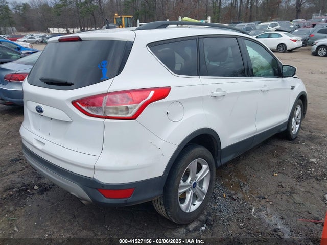 1FMCU0GX8GUB05808 Ford ESCAPE SE
