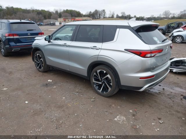 2022 MITSUBISHI OUTLANDER JA4J3UA89NZ024351 Photo 2