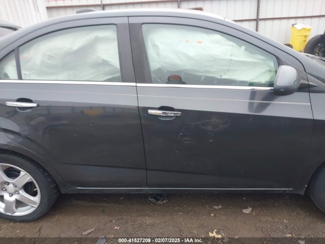 1G1JE5SBXG4133751 Chevrolet Sonic Ltz Auto