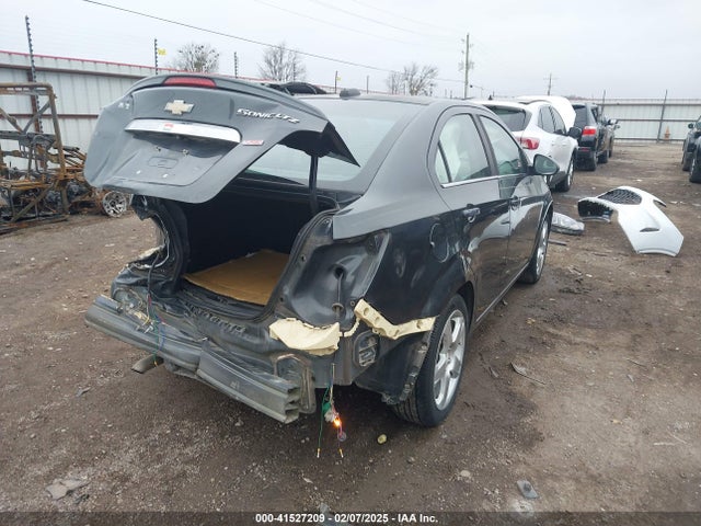 1G1JE5SBXG4133751 Chevrolet Sonic Ltz Auto
