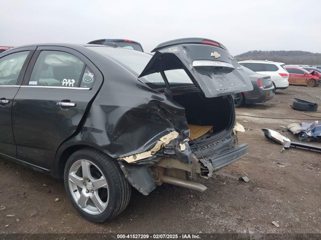 1G1JE5SBXG4133751 Chevrolet Sonic Ltz Auto