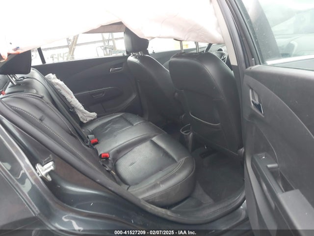 1G1JE5SBXG4133751 Chevrolet Sonic Ltz Auto