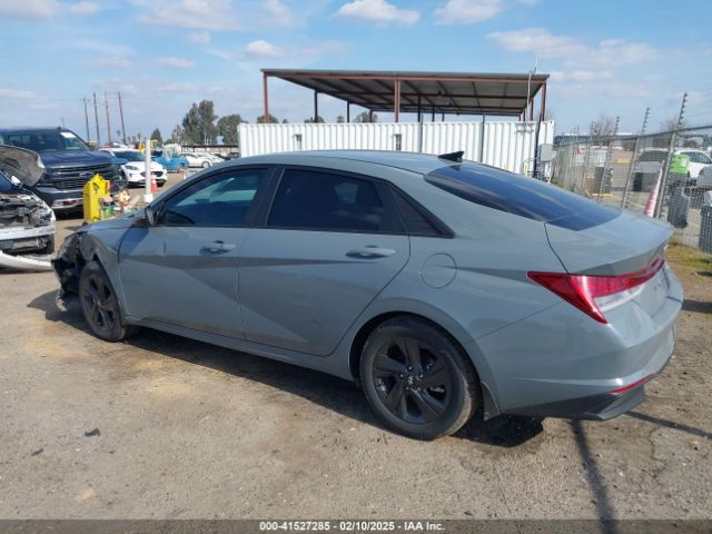 KMHLM4AJ6PU034104 Hyundai Elantra Hybrid Blue