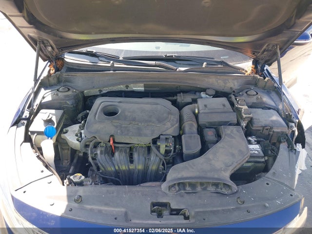 5XXGT4L33KG303794 KIA Optima Lx