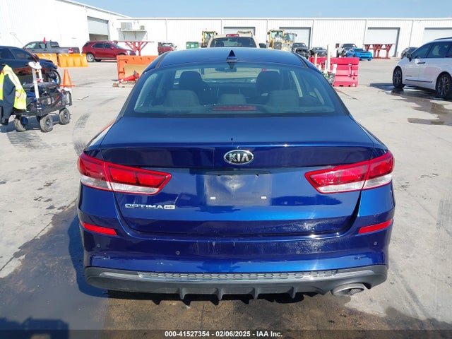 5XXGT4L33KG303794 KIA Optima Lx