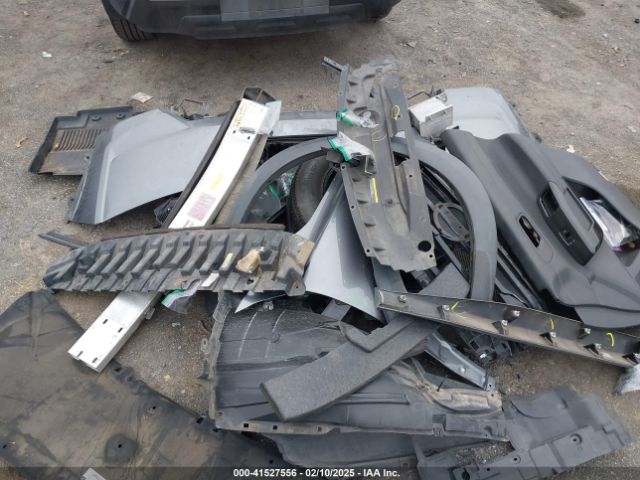 5N1DR3BB4NC230083 Nissan Pathfinder Sv 2wd