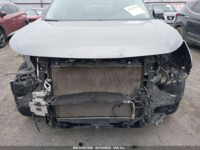 5N1DR3BB4NC230083 Nissan Pathfinder Sv 2wd