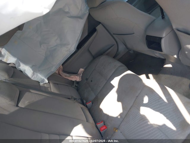 4T1BF1FK5HU403543 Toyota CAMRY LE