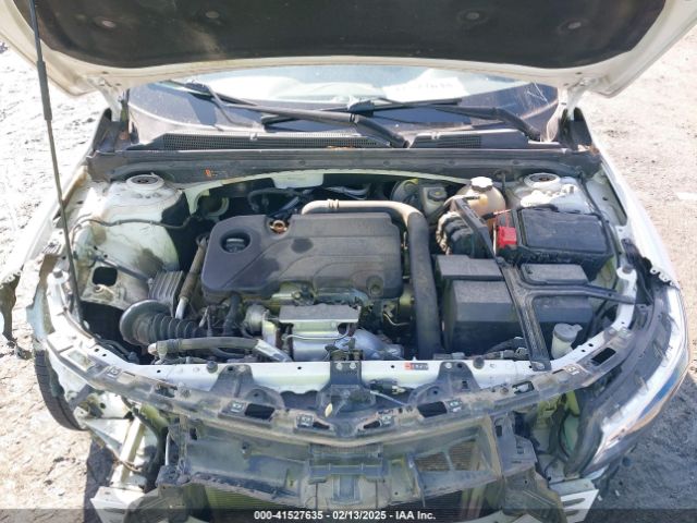 1G1ZE5ST8HF246048 Chevrolet MALIBU 1LT