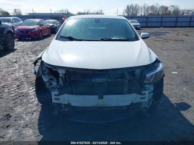 1G1ZE5ST8HF246048 Chevrolet MALIBU 1LT