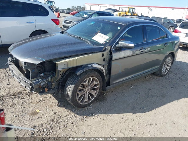 Ford Taurus Limited 2017 1FAHP2F80HG114953 Image 2
