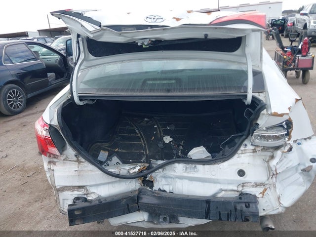 Toyota COROLLA LE 2017 5YFBURHE3HP714076 Image 16