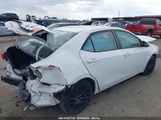 Toyota COROLLA LE 2017 5YFBURHE3HP714076 Image 4