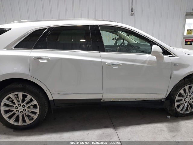 1GYKNDRS3KZ240089 Cadillac XT5 LUXURY