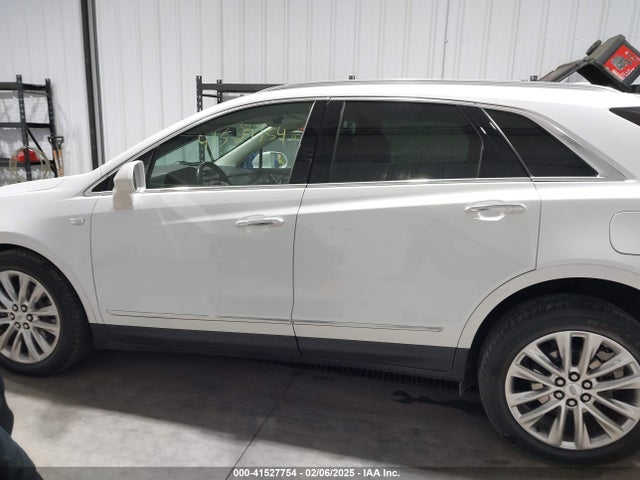 1GYKNDRS3KZ240089 Cadillac XT5 LUXURY