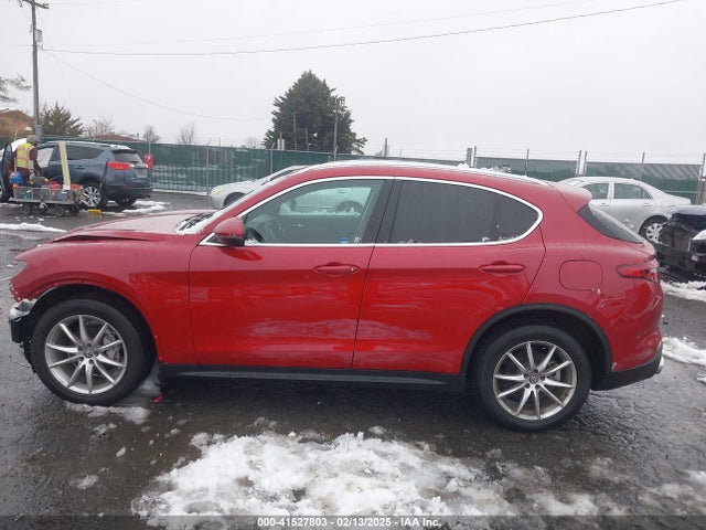 Alfa Romeo Stelvio 2018 ZASFAKBN7J7B64325 Image 15
