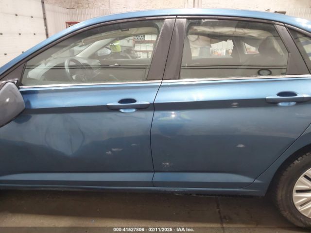 3VWC57BU6KM171985 Volkswagen Jetta 1.4t R-line/1.4t S/1.4t Se