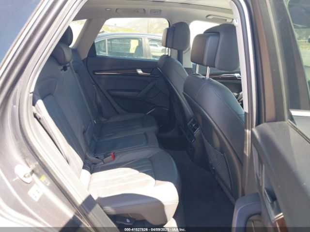 WA1ANAFYXK2093555 Audi Q5 45 Premium