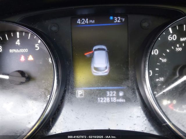 JN1BJ1CP9KW239909 Nissan Rogue Sport S