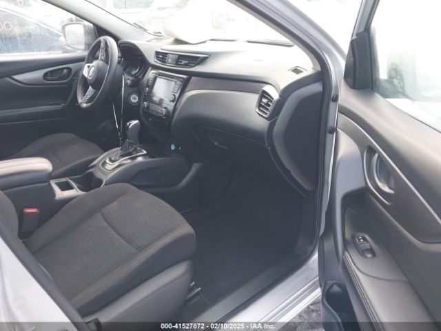 JN1BJ1CP9KW239909 Nissan Rogue Sport S