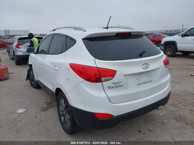 KM8JU3AG6EU879974 Hyundai TUCSON SE