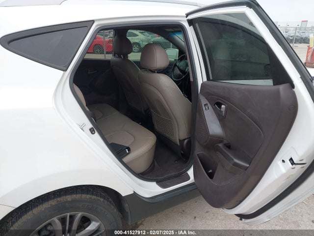 KM8JU3AG6EU879974 Hyundai TUCSON SE