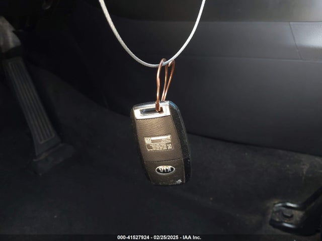 KIA Soul 2015 KNDJN2A26F7150034 Image 11