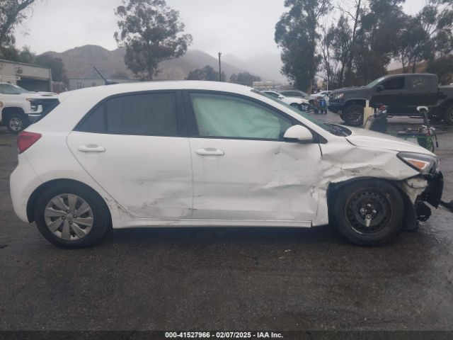 3KPA25AB4KE223650 KIA Rio 5-door S