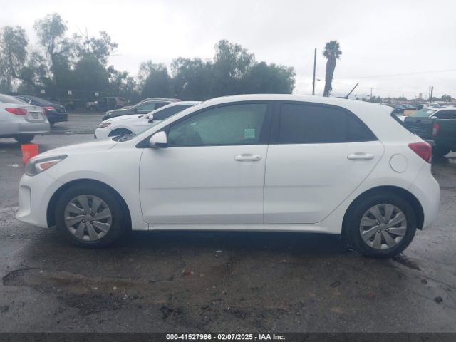 3KPA25AB4KE223650 KIA Rio 5-door S