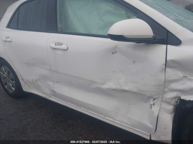 3KPA25AB4KE223650 KIA Rio 5-door S