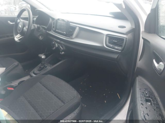 3KPA25AB4KE223650 KIA Rio 5-door S