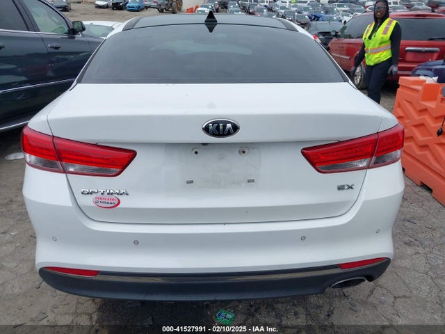 5XXGU4L30GG013081 KIA OPTIMA EX