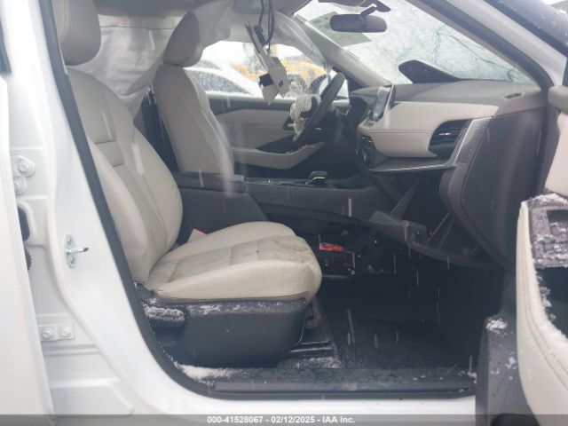 5N1BT3BA9RC737115 Nissan Rogue Sv Fwd