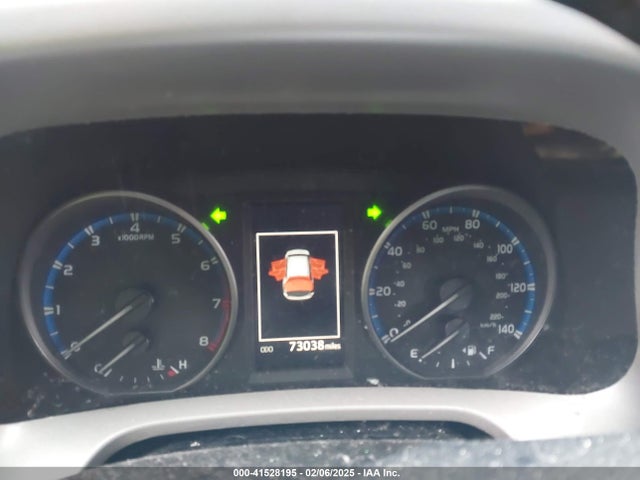 2T3RFREV4JW771167 Toyota Rav4 Adventure/xle