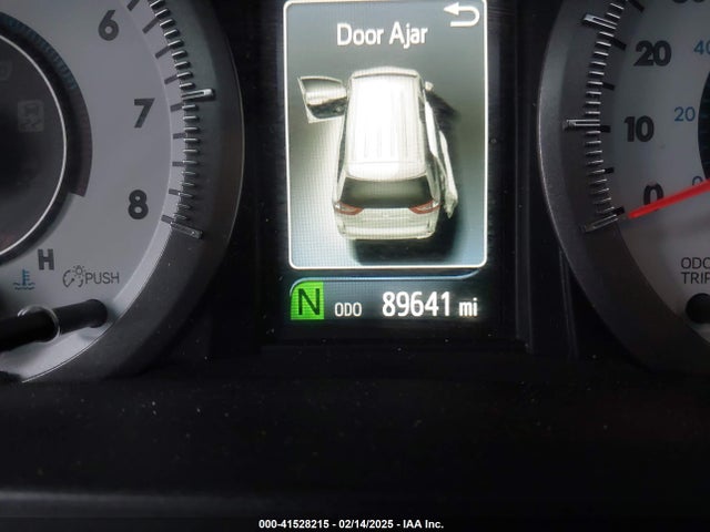 5TDXK3DC9GS765651 Toyota Sienna Se Premium 8 Passenger