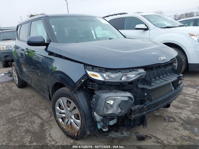 KNDJ23AU9L7041630 KIA SOUL LX