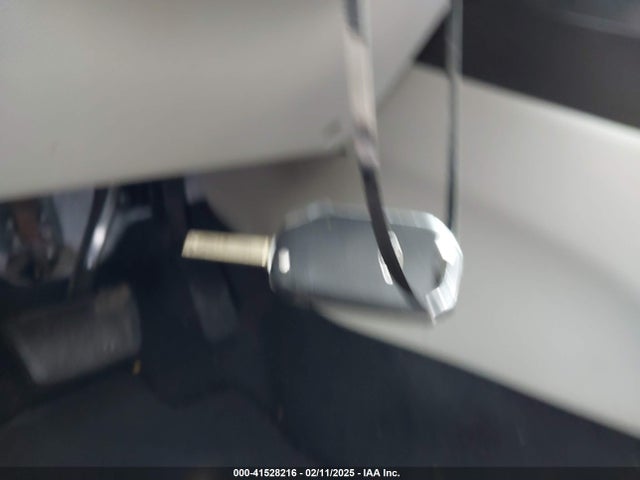 KNDJ23AU9L7041630 KIA SOUL LX