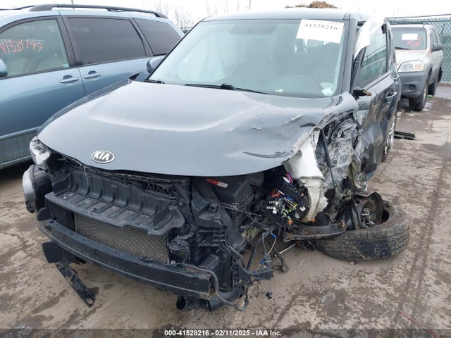 KNDJ23AU9L7041630 KIA SOUL LX